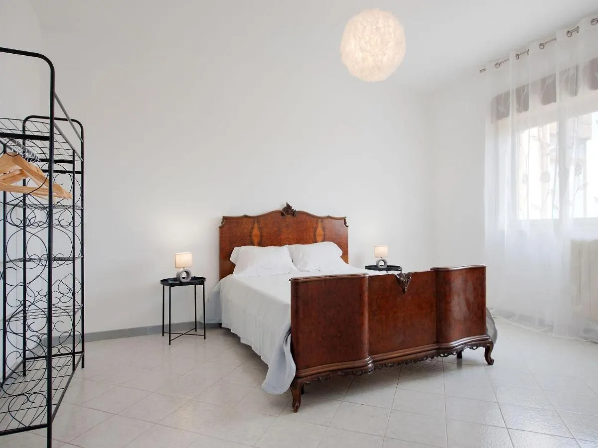 Belvilla By Oyo Sunny Apartment In Giarre Near Sea