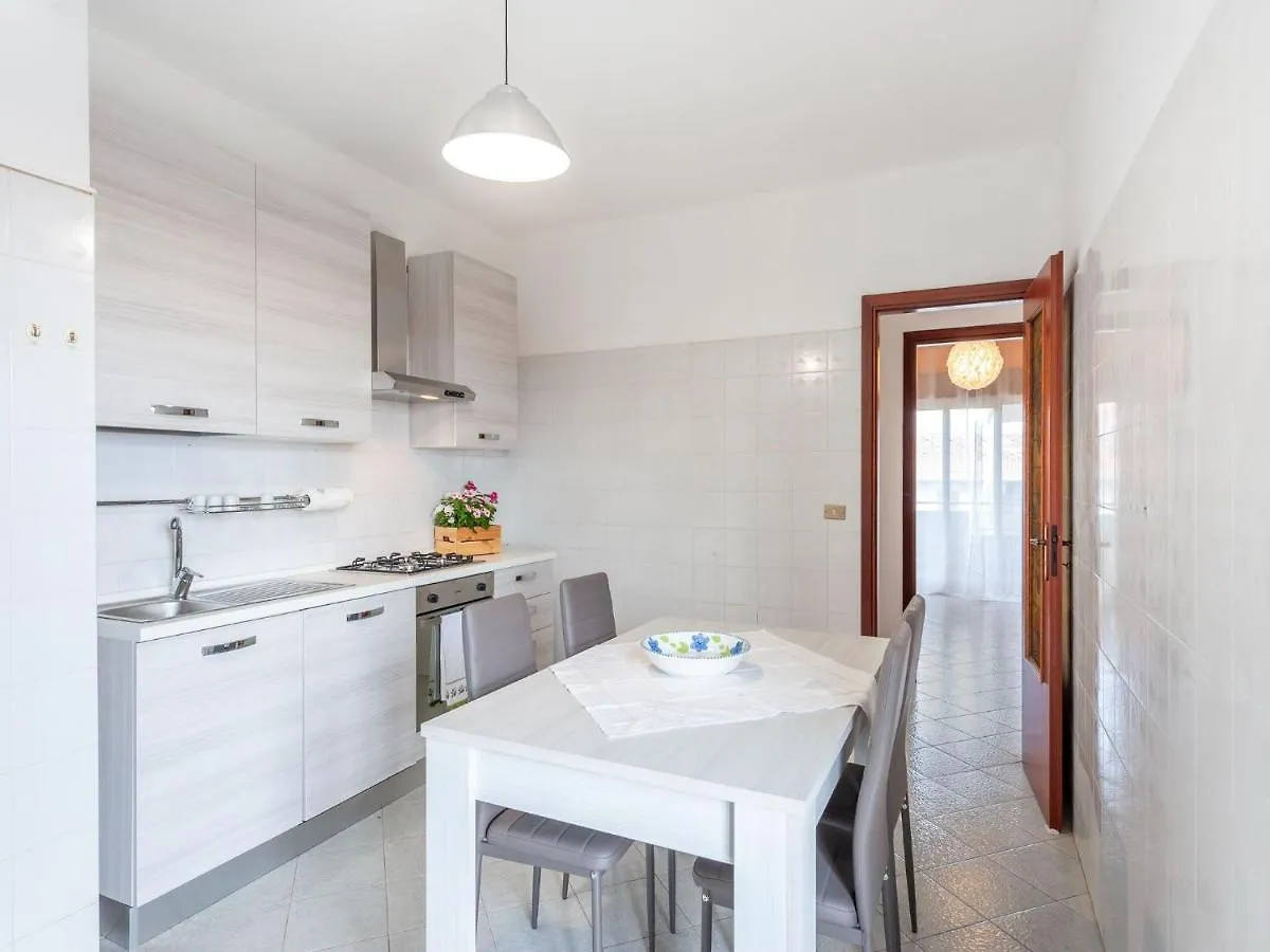 Belvilla By Oyo Sunny Apartment In Giarre Near Sea