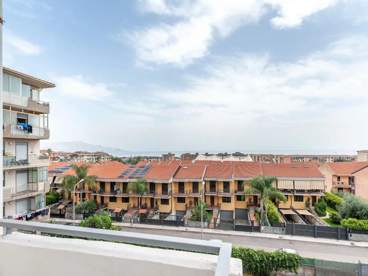 Belvilla By Oyo Sunny Apartment In Giarre Near Sea